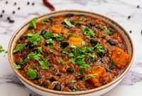 Hearty Sweet Potato Black Bean Chili