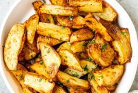 Crispy Air Fryer Potato Wedges