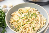 Creamy Instant Pot Fettuccine Alfredo