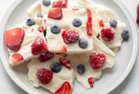 Healthy Frozen Yogurt Bark