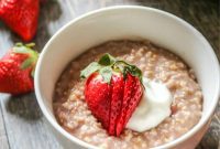 Velvety Strawberry Cream Oatmeal