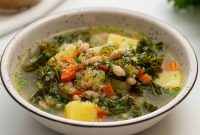 Hearty Kale and White Bean Soup