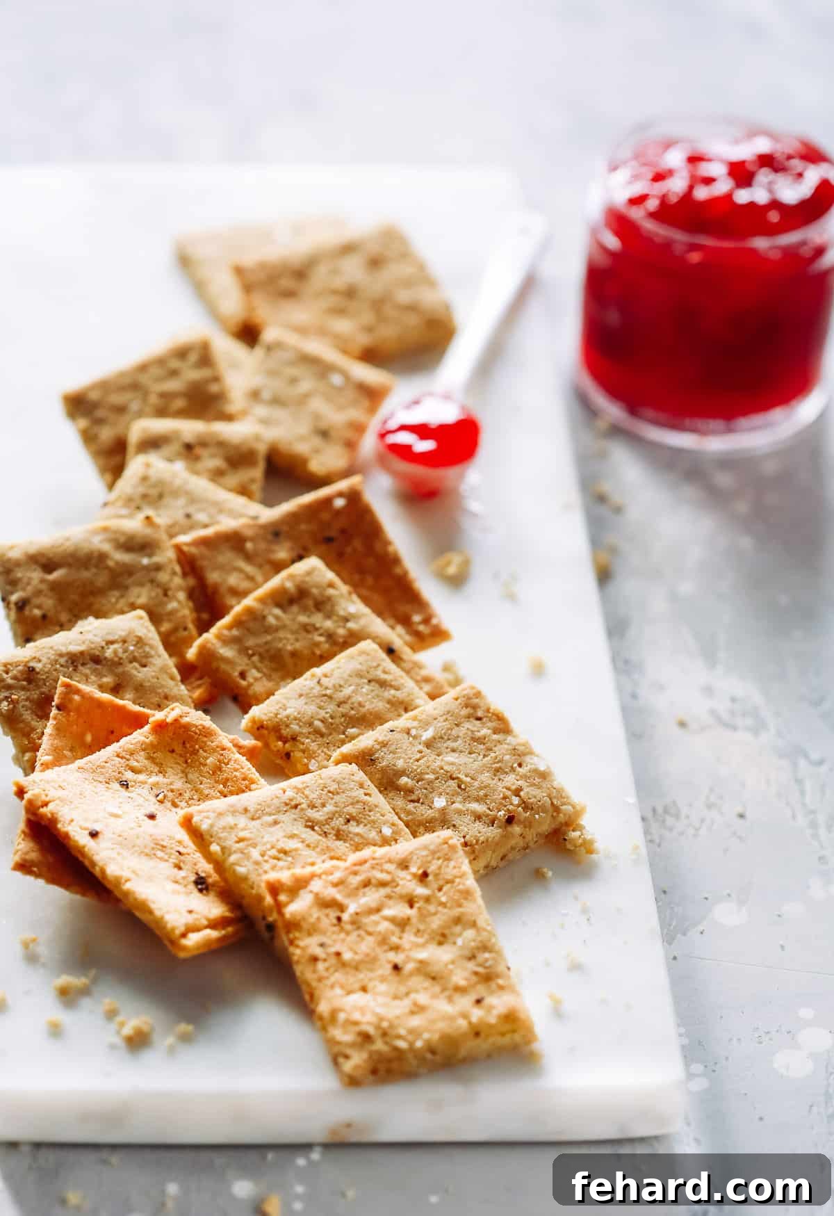 Crispy Almond Flour Crackers 3 Low-Carb Almond Flour Crackers