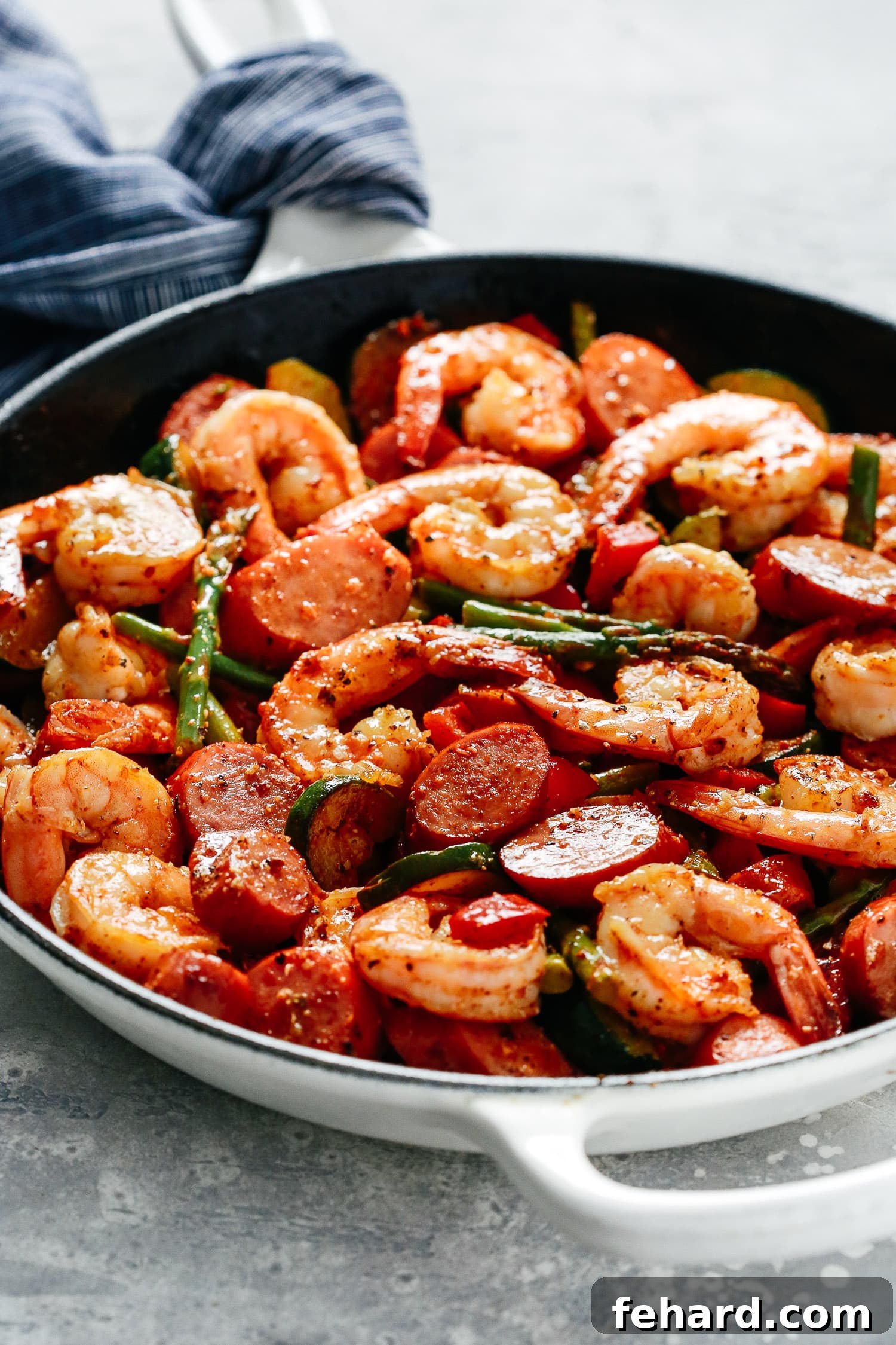 Flavorful Gluten-Free Dinners 6 A flavorful shrimp and sausage vegetable skillet, making for an excellent gluten-free dinner.