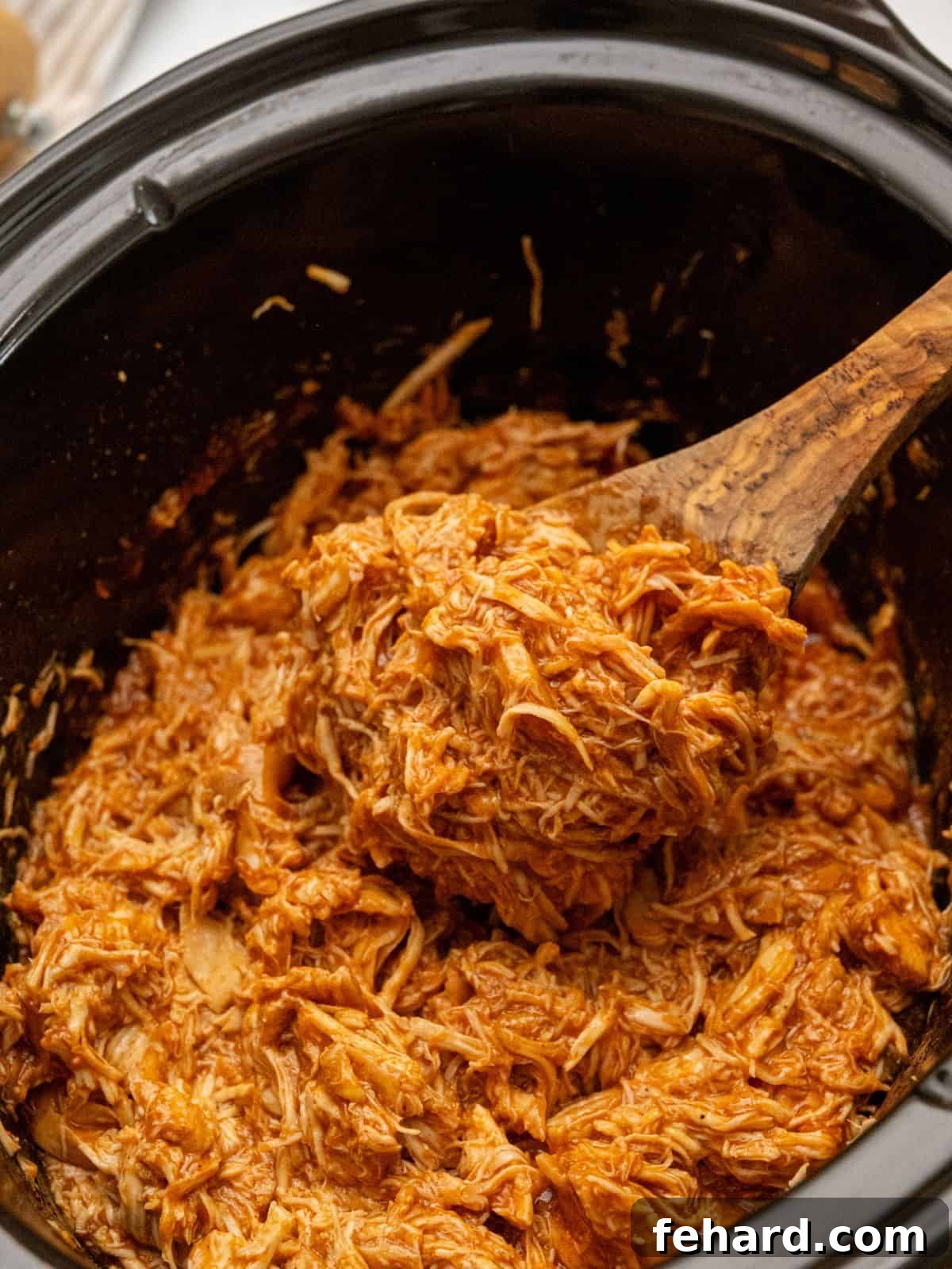 Crockpot Pulled Chicken with BBQ Sauce Shredded chicken breasts in slow cooker tossed with BBQ sauce.
